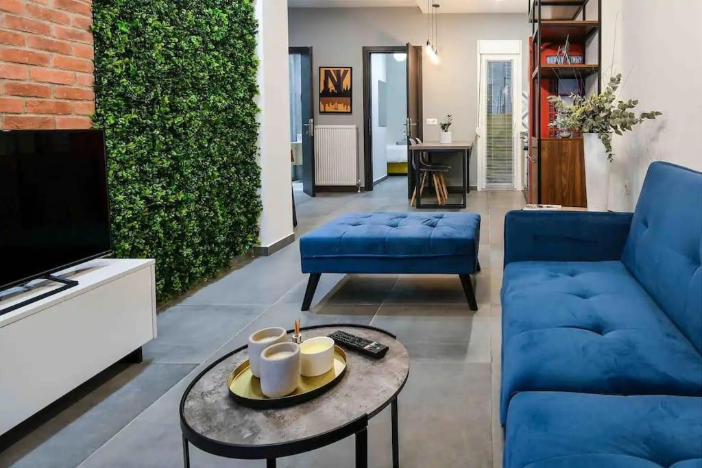 Ophelia Luxurious Suite #Tifhelexpo سالونيك المظهر الخارجي الصورة